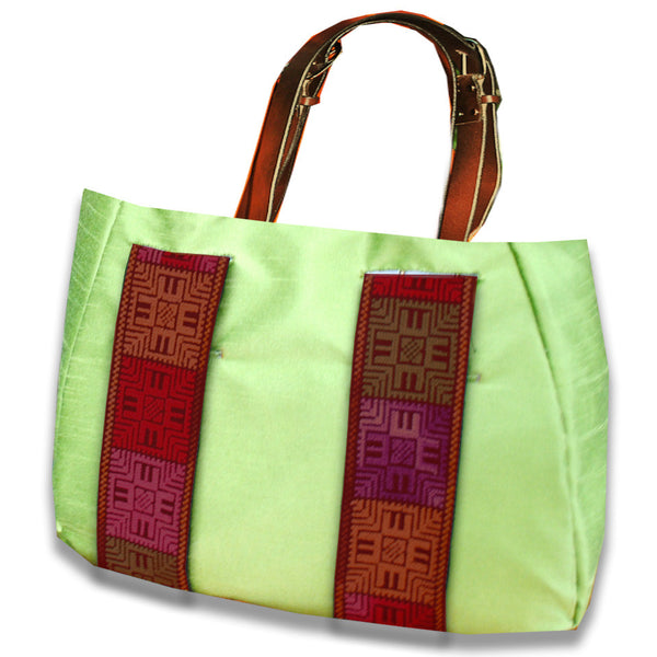 Plum/black reversible Chesley bag<br />Factory manufactured reversible starter bands